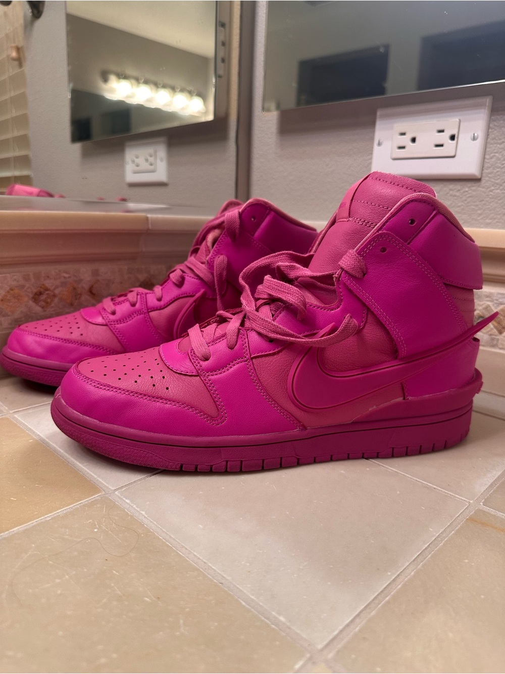 Nike Women’s High-Top Sneakers - Hot Pink
